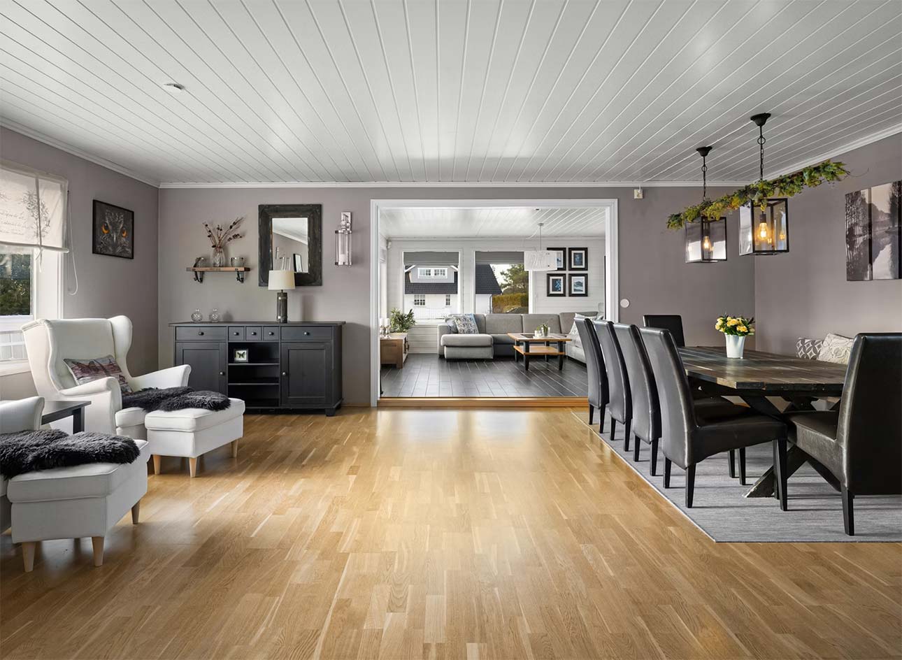 Custom Furniture Solutions – Redefining Comfort & Style